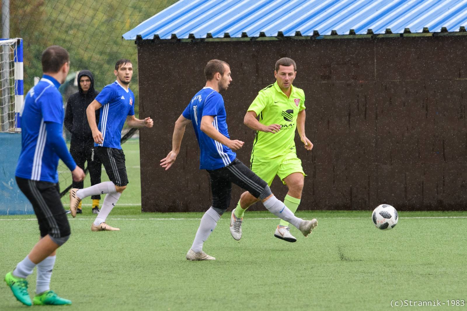 Pischevik Vs Troyka 6