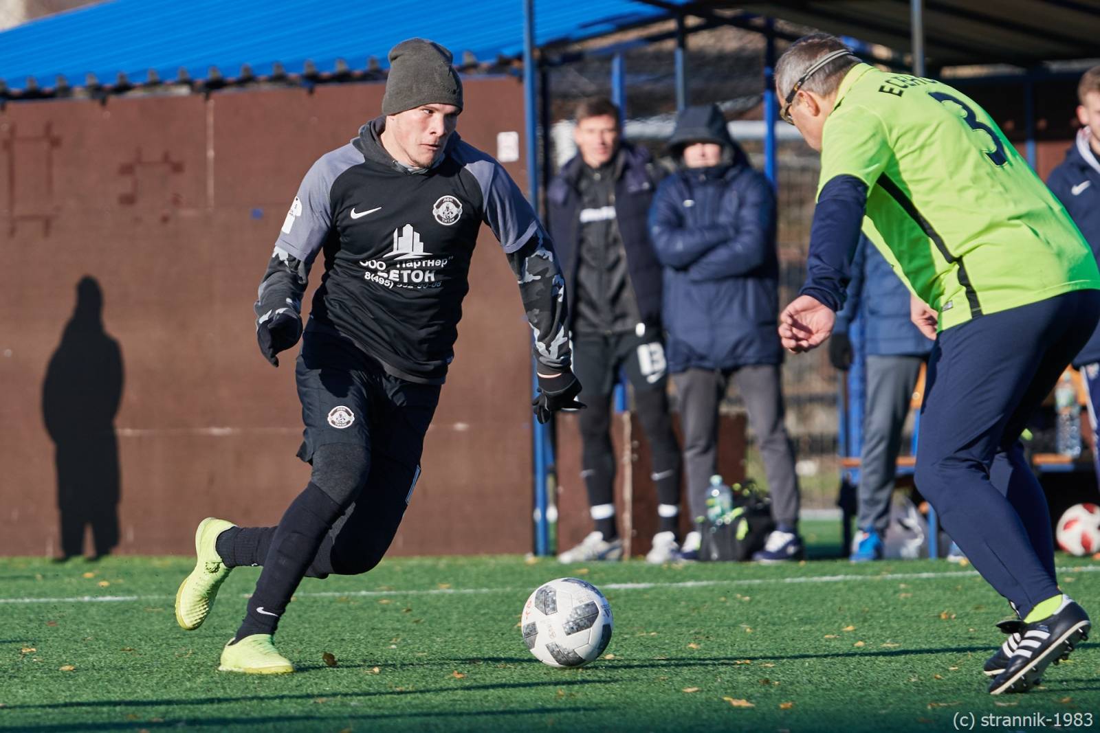 Pischevik Vs Titan 69