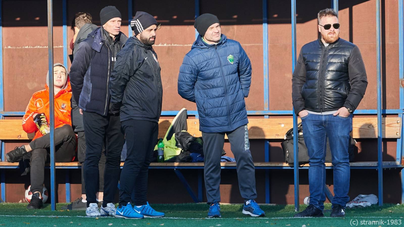 Pischevik Vs Titan 24