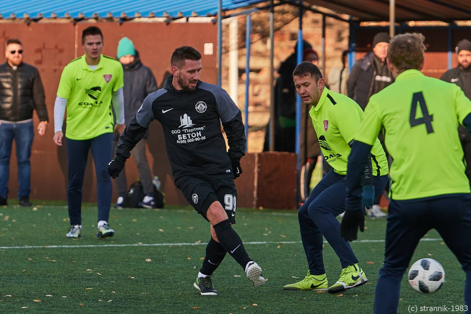 Pischevik Vs Titan 19