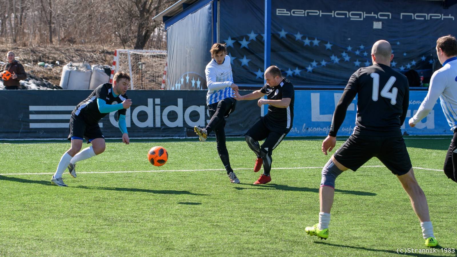 Zyuzino 41 Vs Nika VRK 21