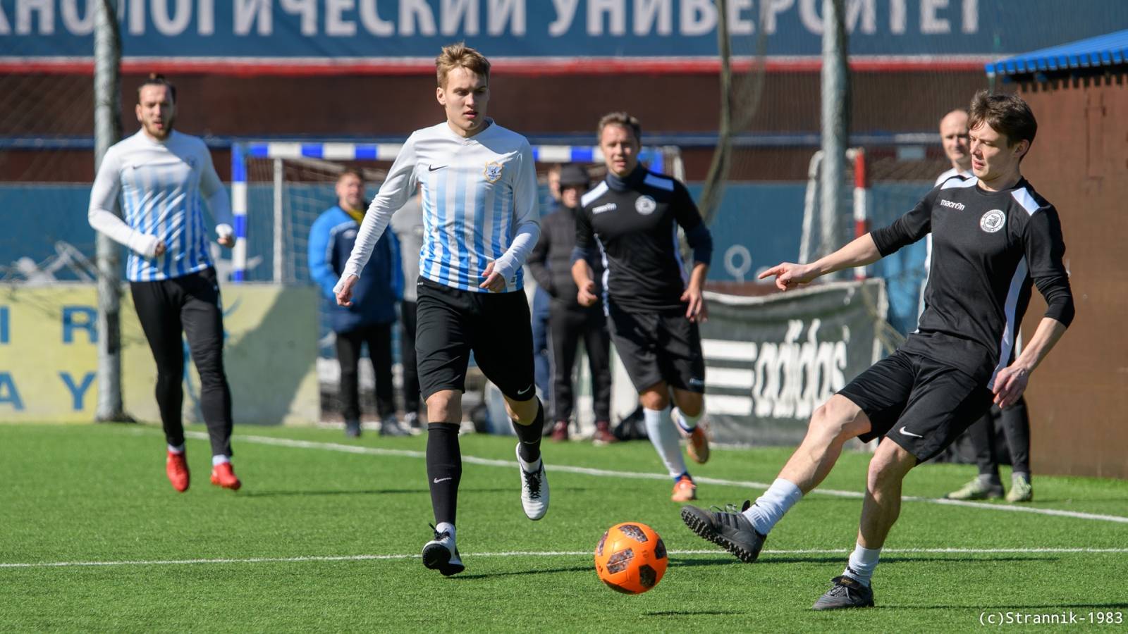 Zyuzino 41 Vs Nika VRK 12