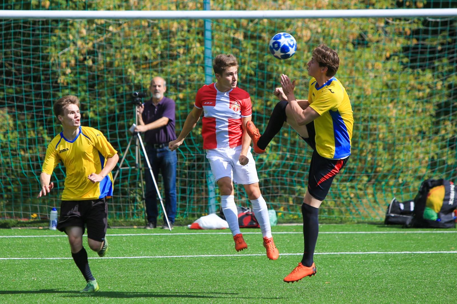 MH4A3976.jpg MH4A3976.jpg