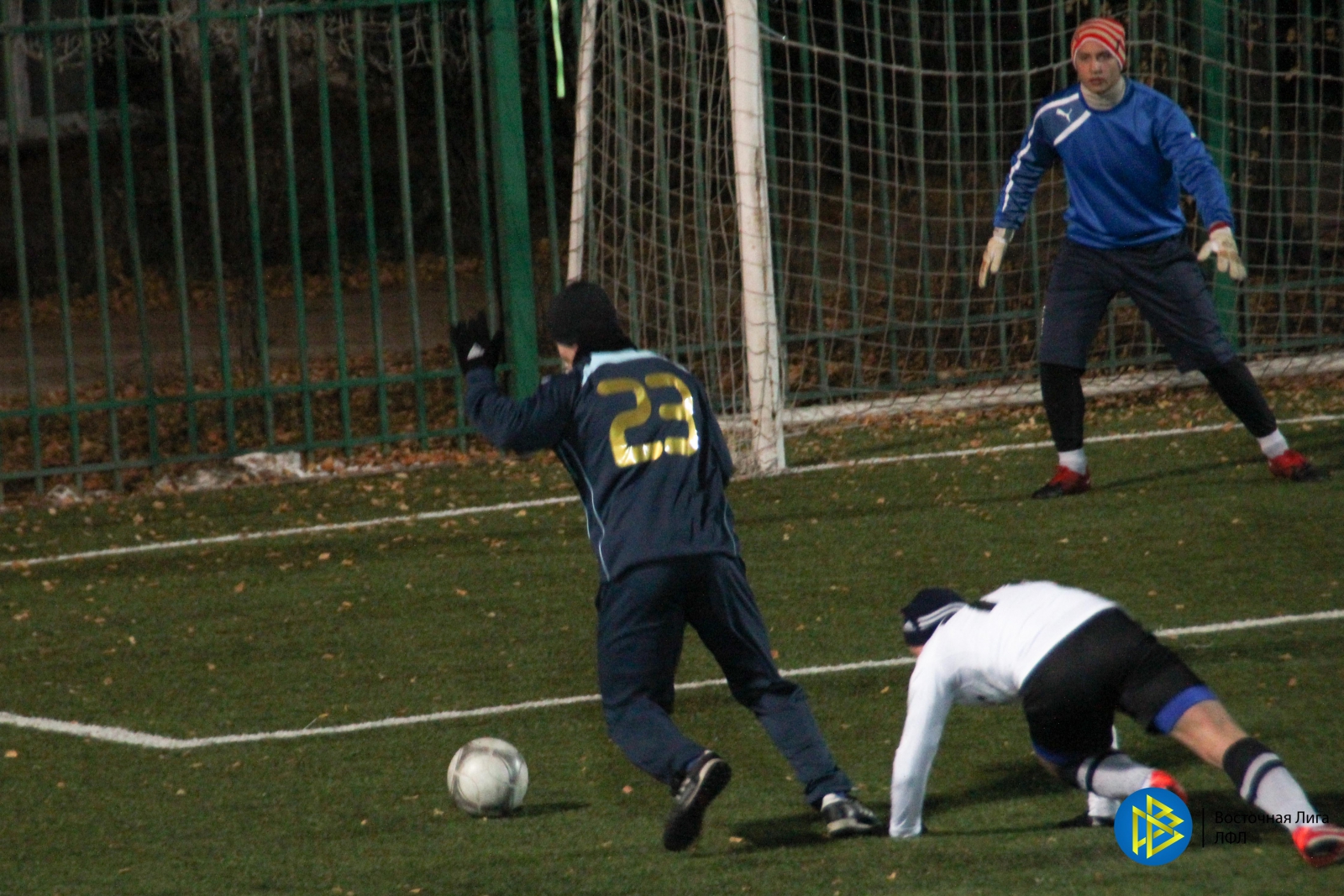2014.11.01 RMA   Titan 8