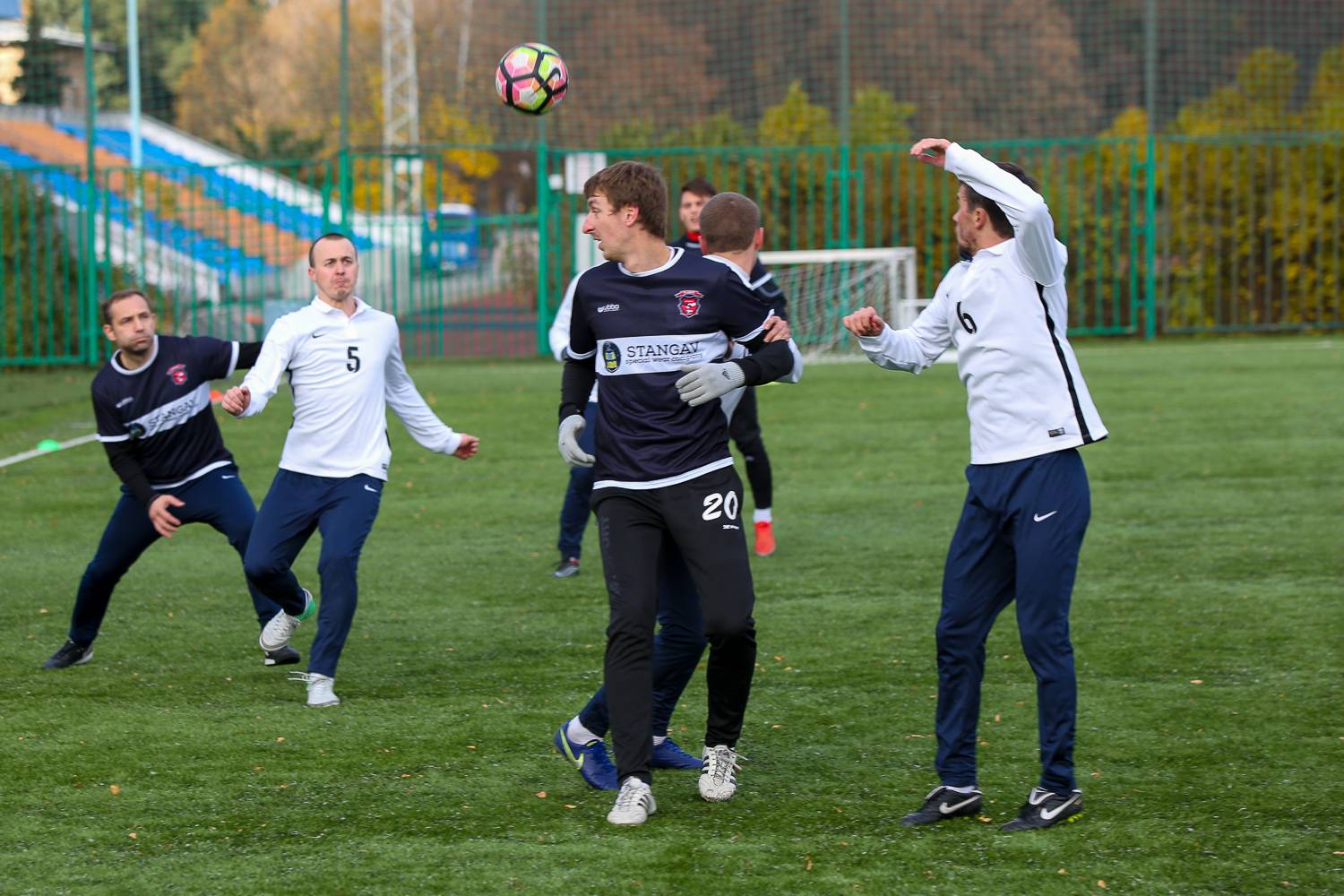 MH4A5203.jpg MH4A5203.jpg